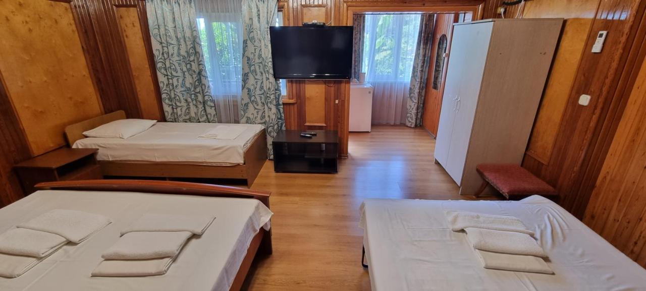 Hotel Ривер Гагра Zewnętrze zdjęcie
