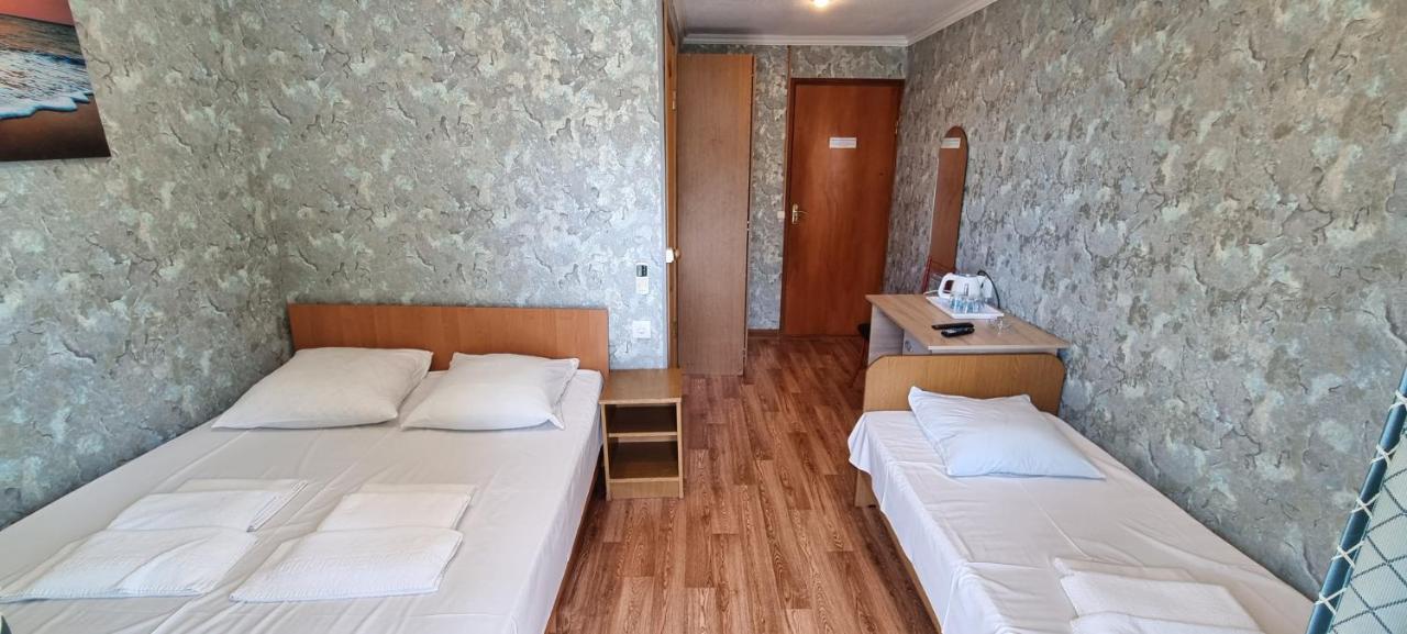 Hotel Ривер Гагра Zewnętrze zdjęcie